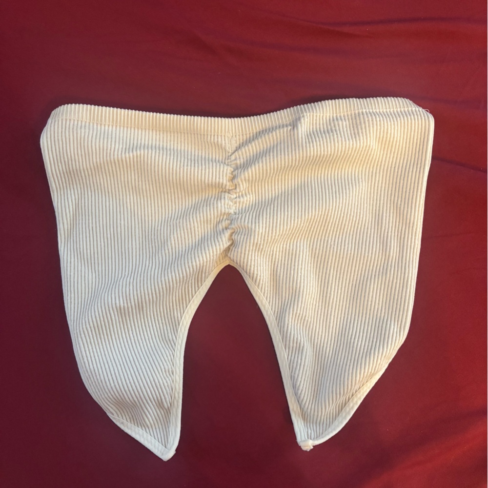 Out From Under You / Urban Outfitters Cream Ribbed Strapless Bandeau